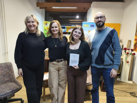 Anja Košič ob izidu Chapbooka